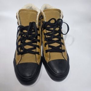 Converse All Star Winter High Top Boots Tan Suede Fleece Lined Size 8 Women